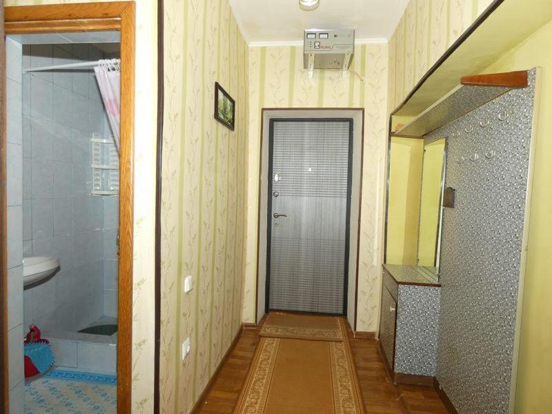 Апартаменты Квартира в Пицунде на Агрба 19 к1 Пицунда Экстерьер фото